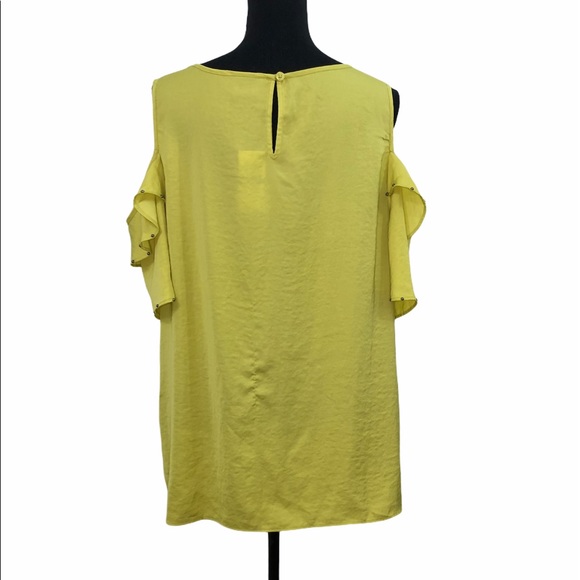 NEW JM Collection Embellished Ruffle Top - Picture 4 of 5